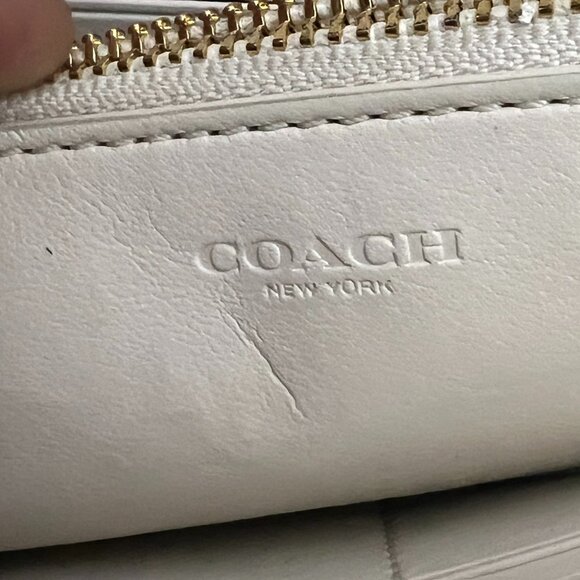 Rare Coach F29382 Accordion Zip Wallet Bow Leather - Picture 6 of 6